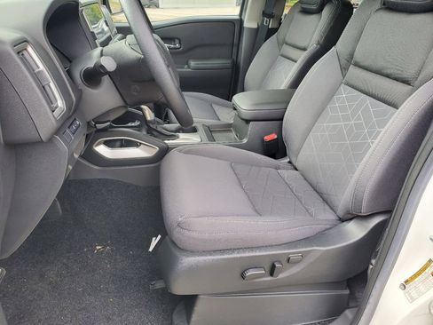 New 2025 Nissan Frontier SV AWD/4WD image 15