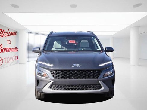 Used 2022 Hyundai Kona SEL w/ Convenience Package image 4