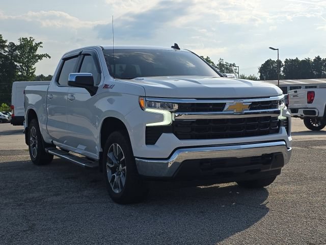 Used 2026 Chevrolet Silverado 1500 LT w/ Z71 Off-Road Package AWD/4WD image 7