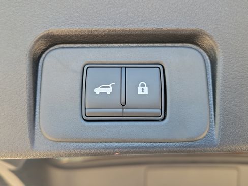 New 2026 Nissan Rogue SV w/ SV Premium Package image 9