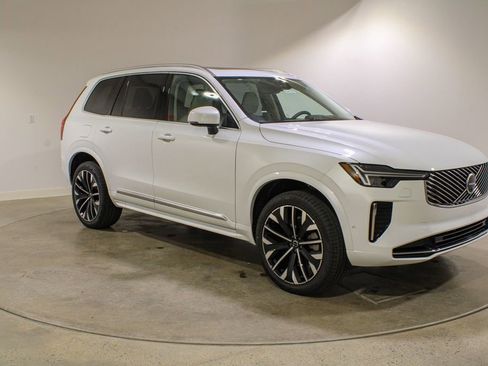 New 2026 Volvo XC90 B6 Ultra w/ Protection Package AWD/4WD image 7