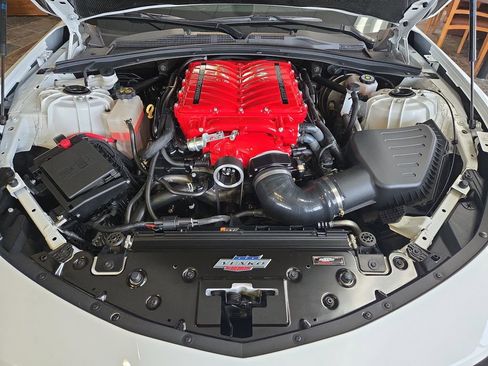 Used 2019 Chevrolet Camaro SS image 26