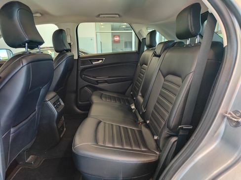 Used 2024 Ford Edge SEL AWD/4WD image 9