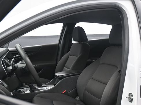 Used 2024 Chevrolet Malibu LT FWD image 10