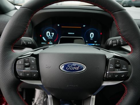 Used 2026 Ford Explorer ST-Line w/ ST-Line Street Pack AWD/4WD image 25