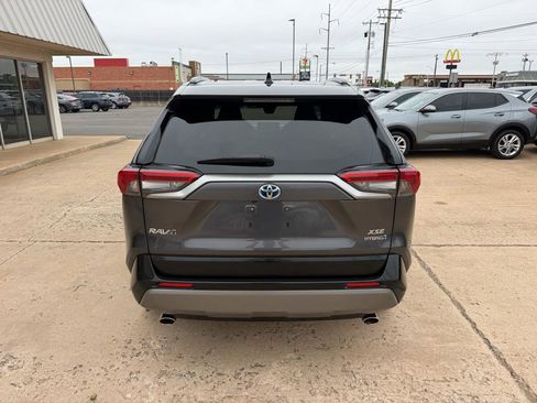 Used 2020 Toyota RAV4 XSE AWD/4WD image 7