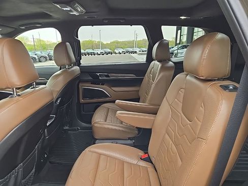 Used 2021 Kia Telluride SX w/ SX Prestige Package AWD/4WD image 12