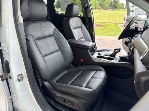 Certified 2024 Chevrolet Blazer LT w/ Midnight/Sport Edition FWD image 39