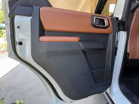 Used 2024 Ford Bronco Outer Banks AWD/4WD image 23