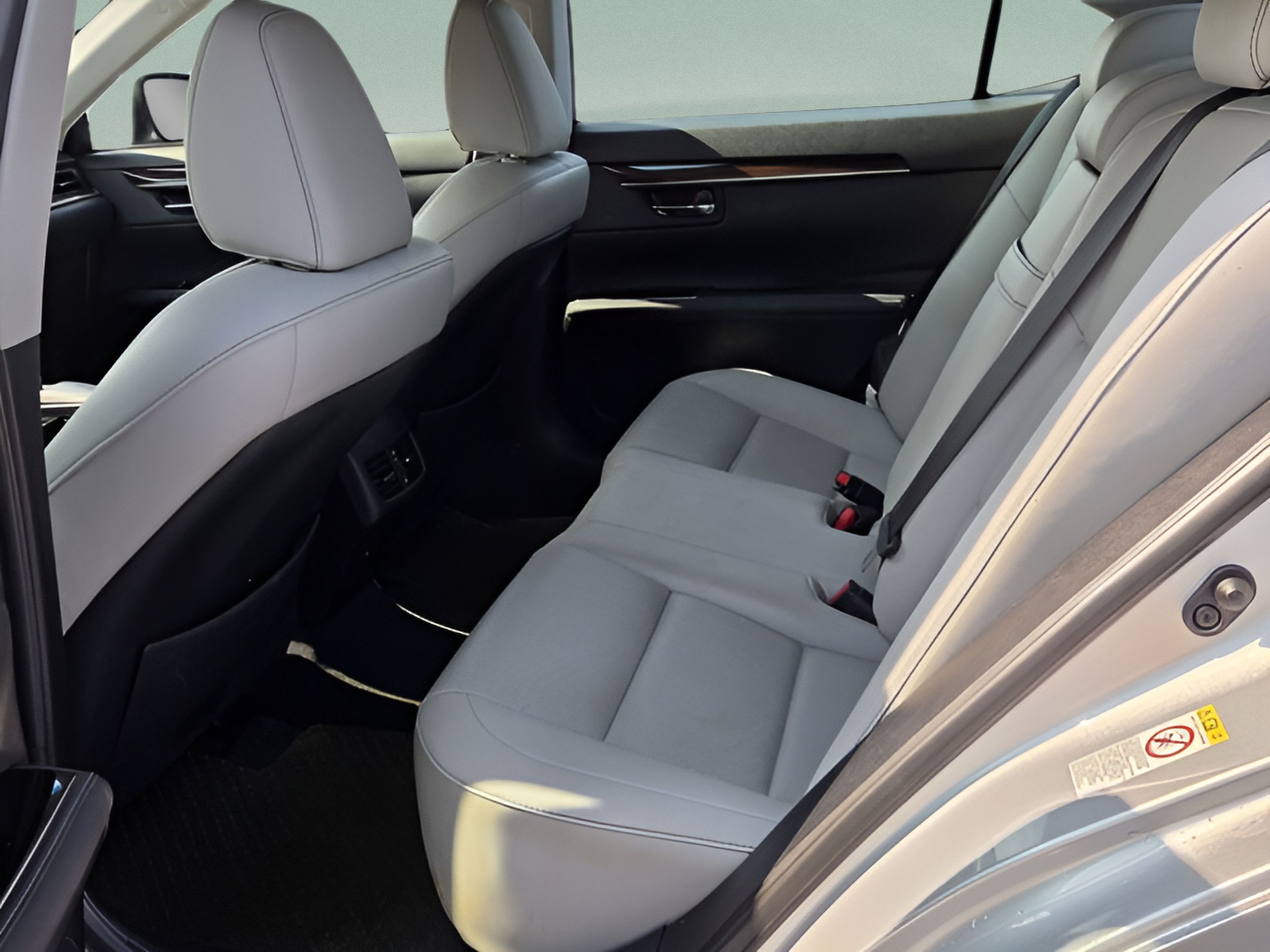 Used 2017 Lexus ES 350 w/ Premium Package FWD image 10