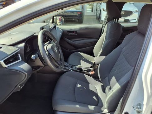 Used 2022 Toyota Corolla LE FWD image 15