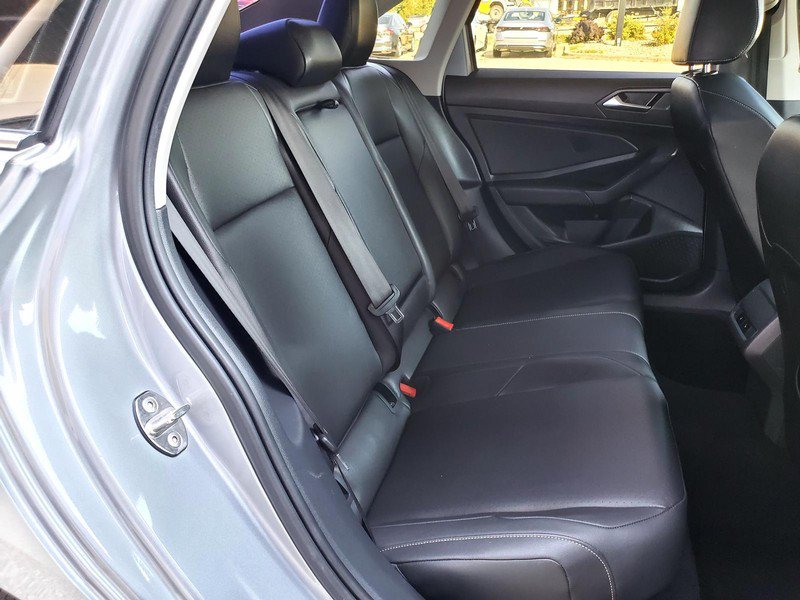 Used 2020 Volkswagen Jetta SE w/ SE Cold Weather Package FWD image 16