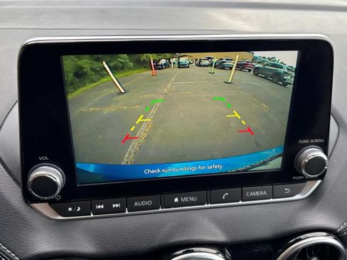 Used 2025 Nissan Sentra SV FWD image 22