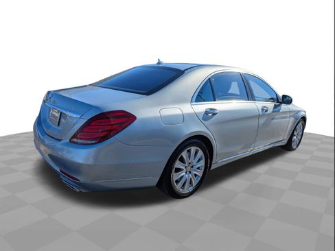 Used 2015 Mercedes-Benz S 550 Sedan image 4