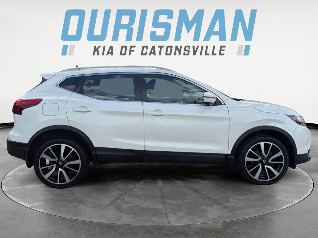 Used 2017 Nissan Rogue Sport SL w/ SL Premium Package AWD/4WD image 7