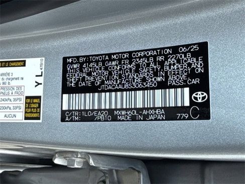 Used 2025 Toyota Prius Limited image 36