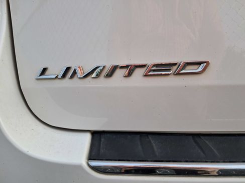 Used 2020 Ford Explorer Limited AWD/4WD image 11