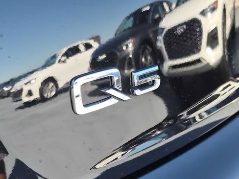 Certified 2024 Audi Q5 2.0T Premium w/ Convenience Package image 10