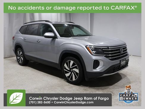 Used 2025 Volkswagen Atlas SE AWD/4WD image 1