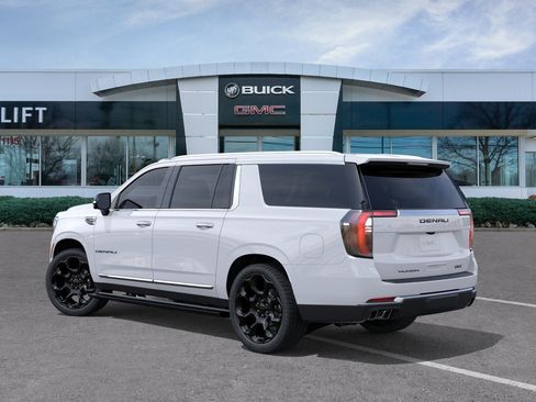 New 2026 GMC Yukon XL Denali w/ Denali Reserve Package AWD/4WD image 32