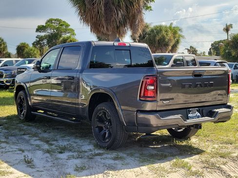 Used 2025 RAM 1500 Big Horn AWD/4WD image 3