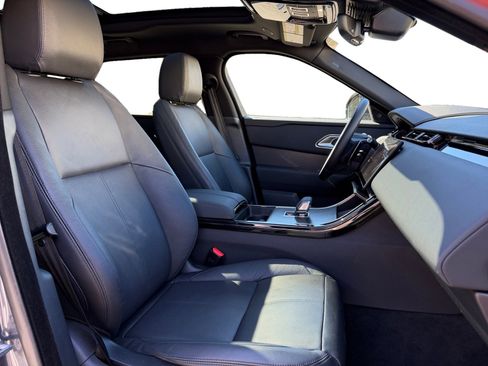 Used 2025 Land Rover Range Rover Velar Dynamic SE image 22