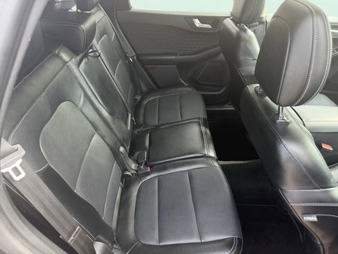 Used 2020 Ford Escape Titanium image 43