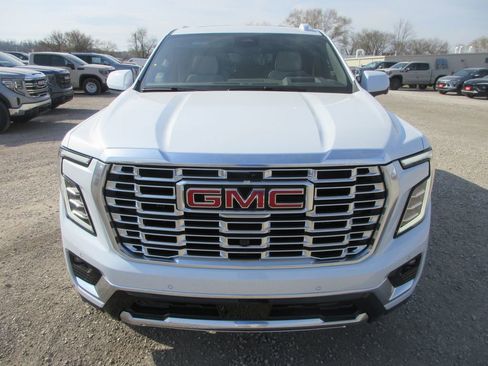 New 2026 GMC Yukon Denali image 10