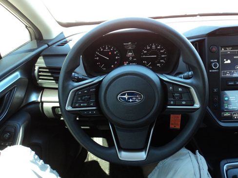 Used 2024 Subaru Impreza 2.0i image 9