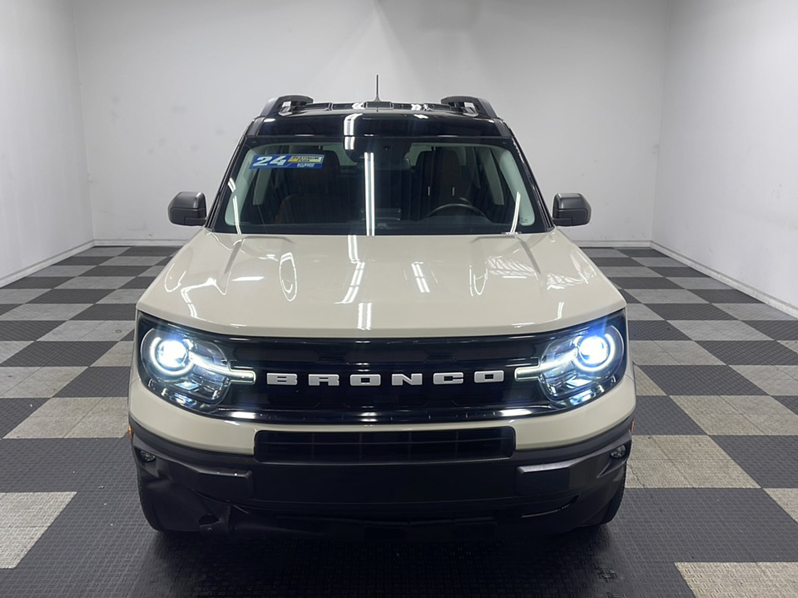 Used 2024 Ford Bronco Sport Outer Banks AWD/4WD image 25