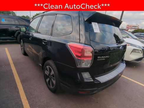 Used 2017 Subaru Forester 2.5i Premium AWD/4WD image 4
