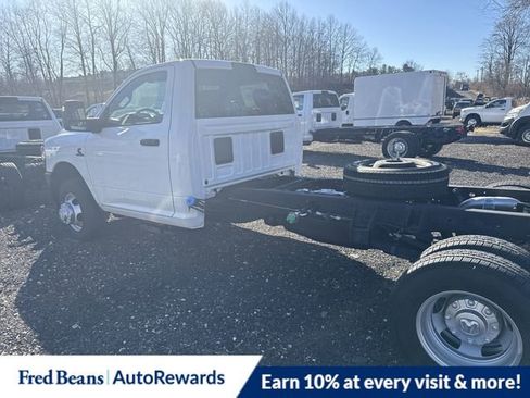 New 2024 RAM 3500 Tradesman image 4