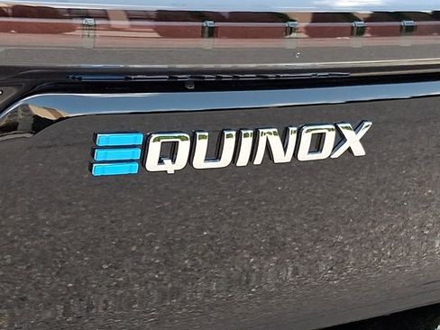 Certified 2025 Chevrolet Equinox EV LT image 30