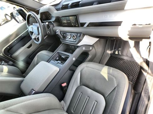 Certified 2021 Land Rover Defender 110 SE image 15