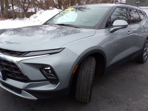 Used 2024 Chevrolet Blazer LT w/ Convenience Package image 3