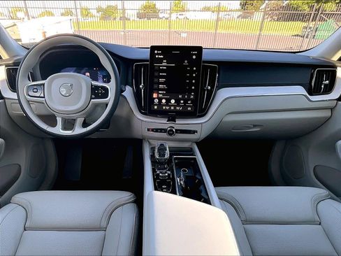 New 2026 Volvo XC60 B5 Ultra w/ Climate Package image 7