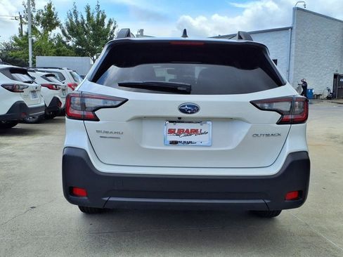 Certified 2025 Subaru Outback Premium image 6