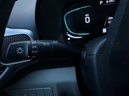 Used 2025 Kia Soul LX w/ LX Technology Package image 33