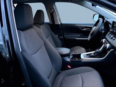 Used 2023 Toyota RAV4 XLE image 20