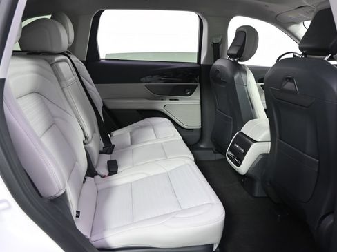 New 2026 Lincoln Nautilus Reserve AWD/4WD image 18