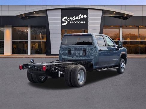 New 2025 GMC Sierra 3500 Pro w/ Fleet Convenience Package image 5