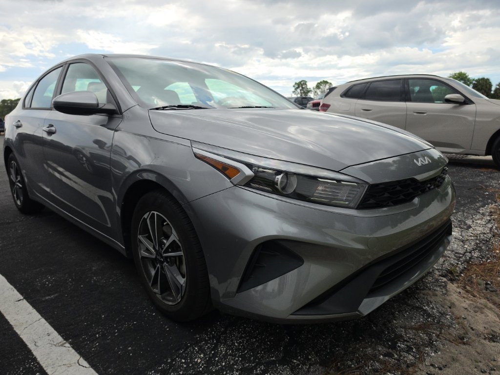 Certified 2023 Kia Forte LXS FWD image 2