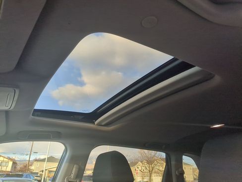 Used 2023 Honda CR-V EX image 27