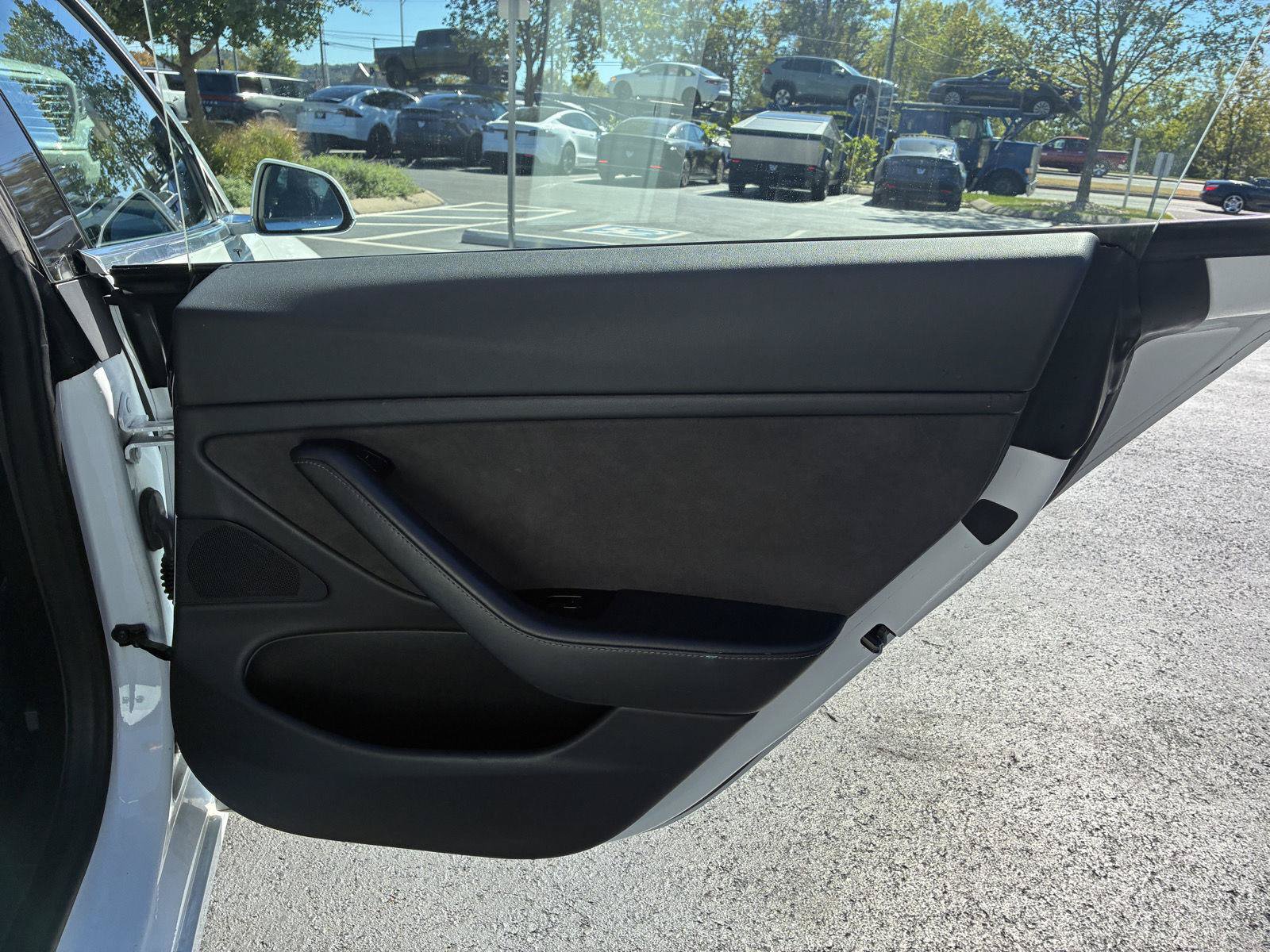 Used 2018 Tesla Model 3 Long Range AWD/4WD image 8