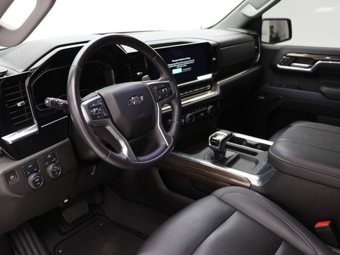 Used 2023 Chevrolet Silverado 1500 RST w/ Redline Edition image 18