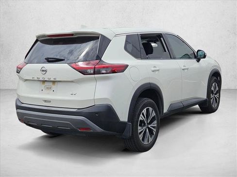 Certified 2021 Nissan Rogue SV FWD image 4