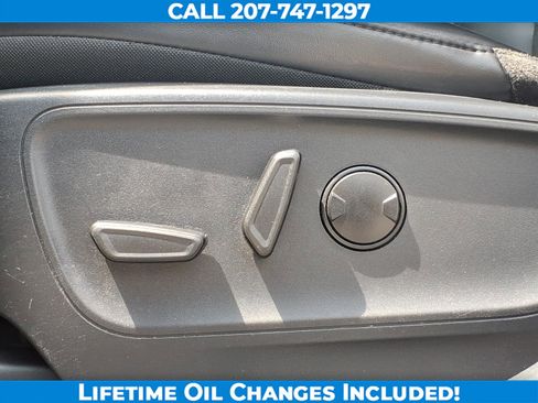 Used 2025 Ford Escape ST-Line AWD/4WD image 12