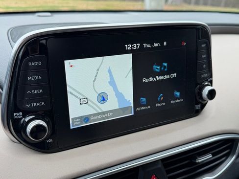 Used 2019 Hyundai Santa Fe FWD image 19