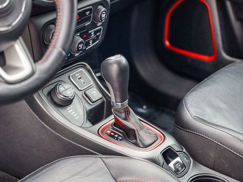 Used 2019 Jeep Compass Trailhawk image 19