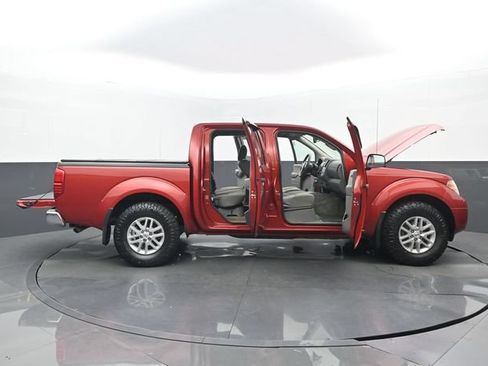 Used 2017 Nissan Frontier SV w/ SV Value Truck Package RWD image 30